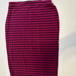 Knee length pink with black stripes pencil skirt.